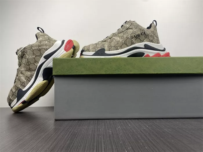 Rep GUCC*BLCG TRIPLE S SNEAKER 681066 ULZ10 9795 0115