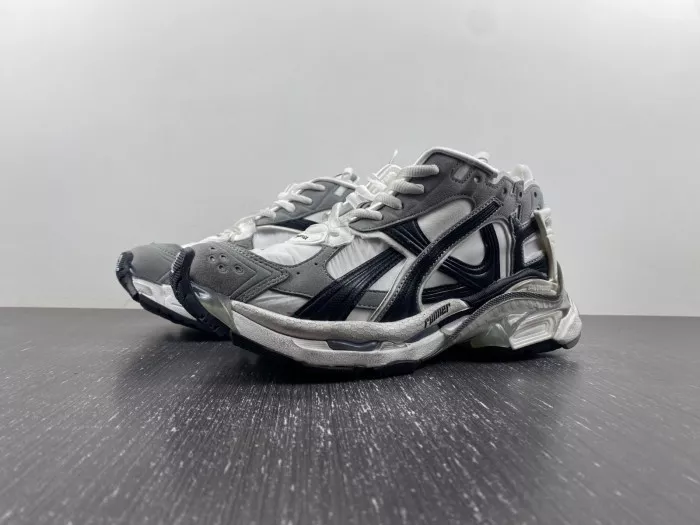 BLCG RUNNER SNEAKER 772774 W3RNY 9012 0115