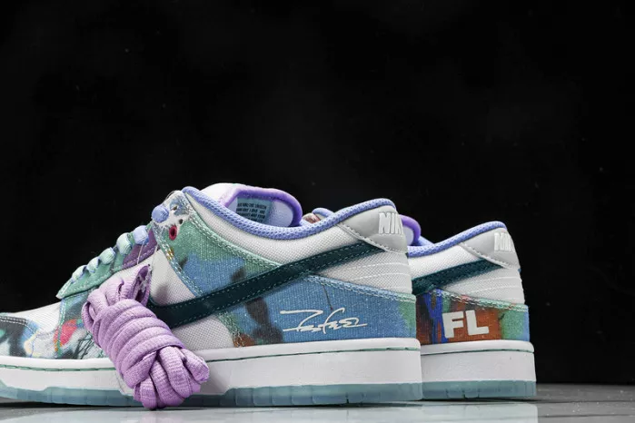 Rep Nike SB Dunk Low Futura Laboratories Bleached Aqua HF6061-400 0118