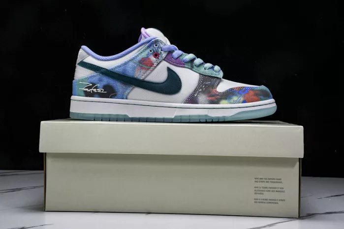 Rep Nike SB Dunk Low Futura Laboratories Bleached Aqua HF6061-400 0118