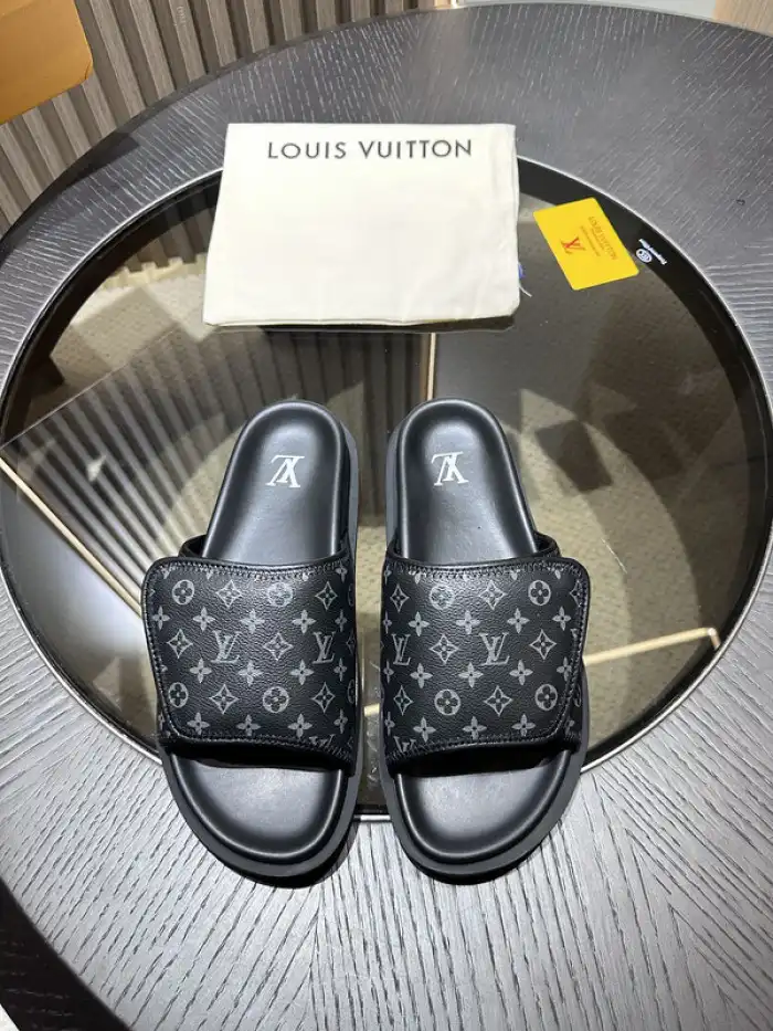 Rep LV Miami Mule 24052712 0130