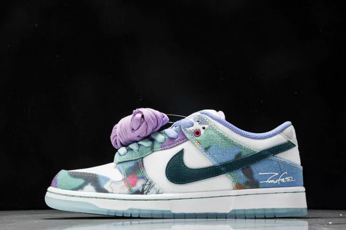 Nike SB Dunk Low Futura Laboratories Bleached Aqua HF6061-400 0118