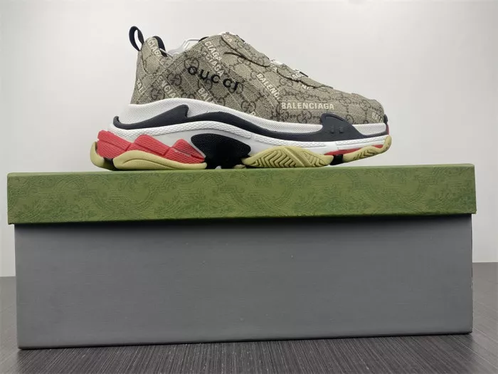 Rep GUCC*BLCG TRIPLE S SNEAKER 681066 ULZ10 9795 0115