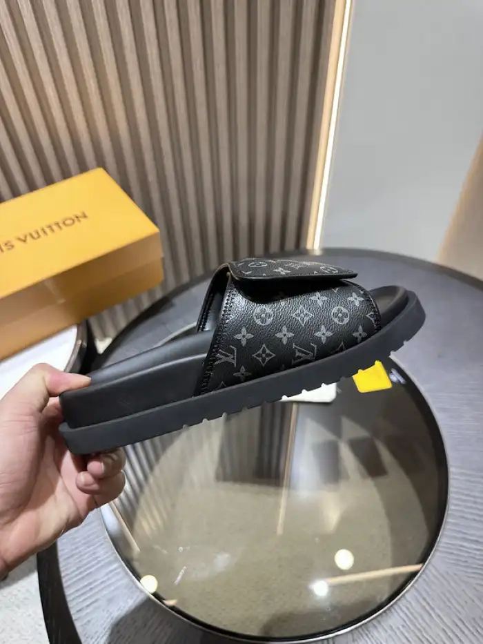 Rep LV Miami Mule 24052712 0130