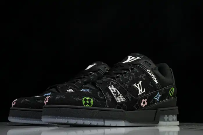 Cheap LV TRAINER SNEAKER 24111502 0130