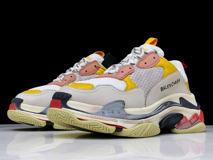 Rep BLCG Triple S Cream Yellow Red 524038 W09O5 9035 0115