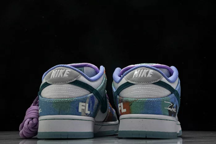 Rep Nike SB Dunk Low Futura Laboratories Bleached Aqua HF6061-400 0118