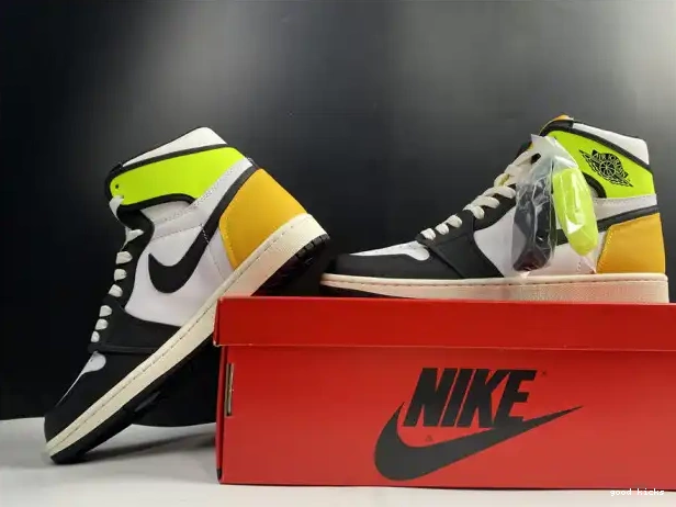 80% Off Sale HIGH GOLD' 555088-118 'VOLT AIR JORDAN 1 RETRO OG 0224