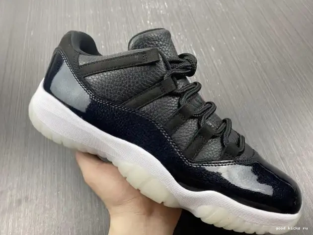 80% Off Sale Air Jordan 11 Low Retro 72-10 AV2187-001 0220