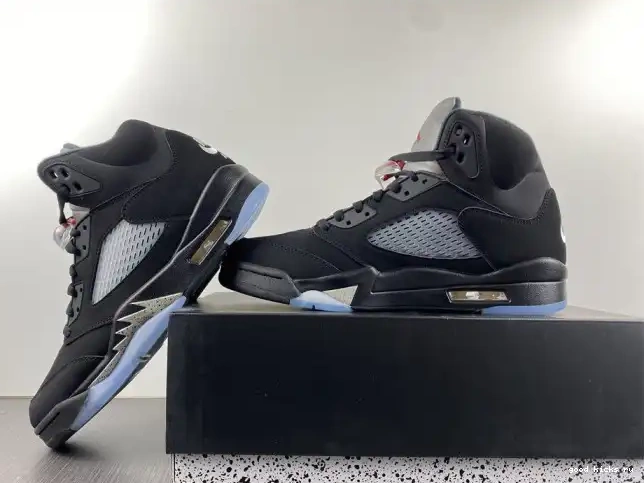 80% Off Sale Black 5 Retro 845035-003 Jordan Metallic (2016) 0222