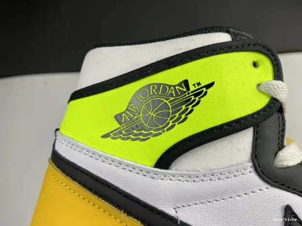 80% Off Sale HIGH GOLD' 555088-118 'VOLT AIR JORDAN 1 RETRO OG 0224