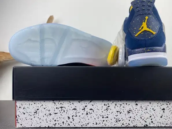 80% Off Sale (PE) AJ4-1036660 Michigan 4 Air Jordan Retro 0318